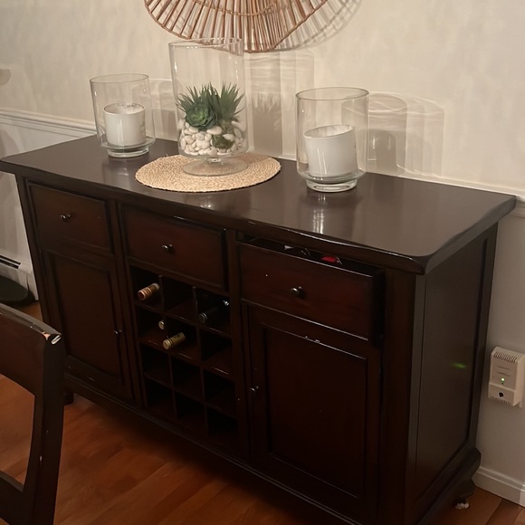 Pottery barn set. Comes with dinner table, 6 chairs, and china/ wine cabinet - Picture 2 of 3